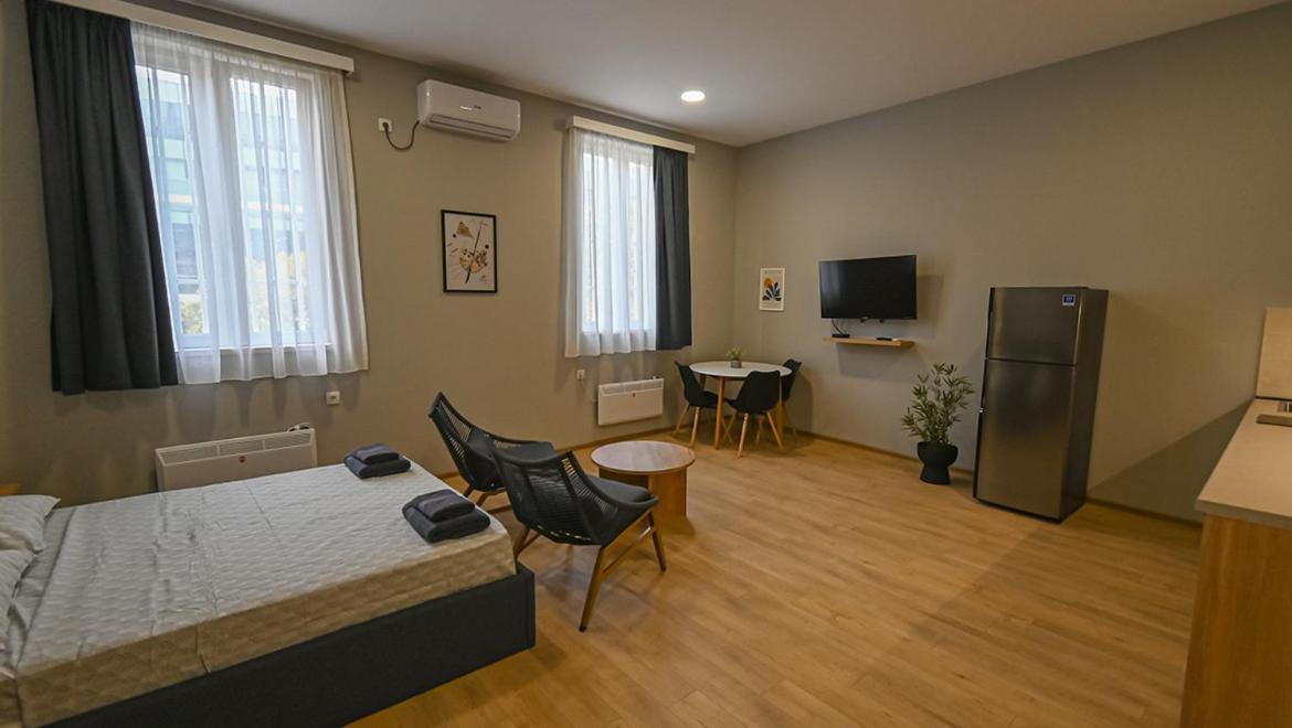 Big Studio Apt.On Liberty Square Tbilisi Exterior foto