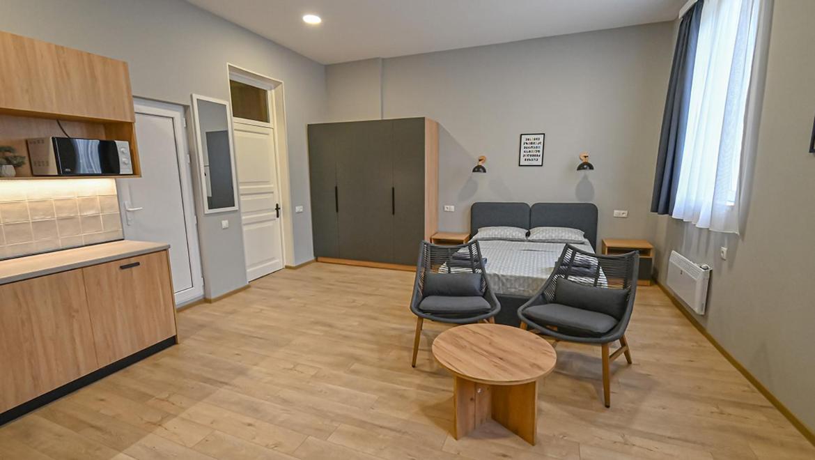 Big Studio Apt.On Liberty Square Tbilisi Exterior foto